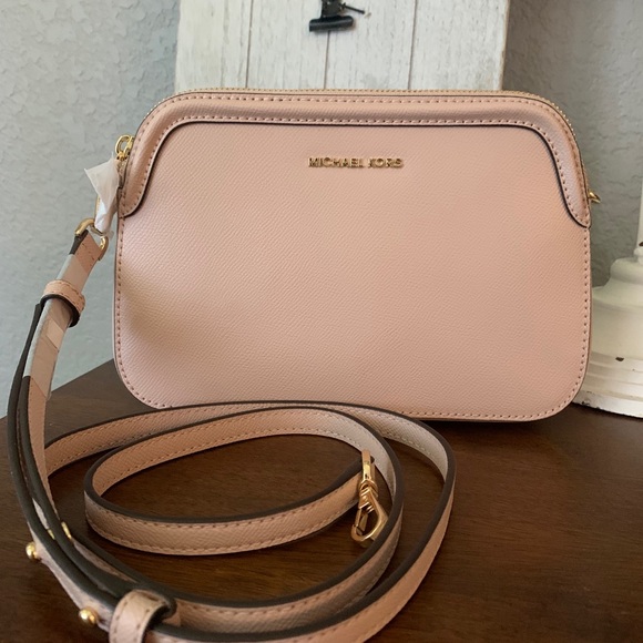 New Mk double zipper crossbody 💝 - Picture 9 of 10